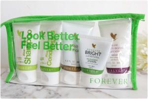 trousse de voyage travel forever